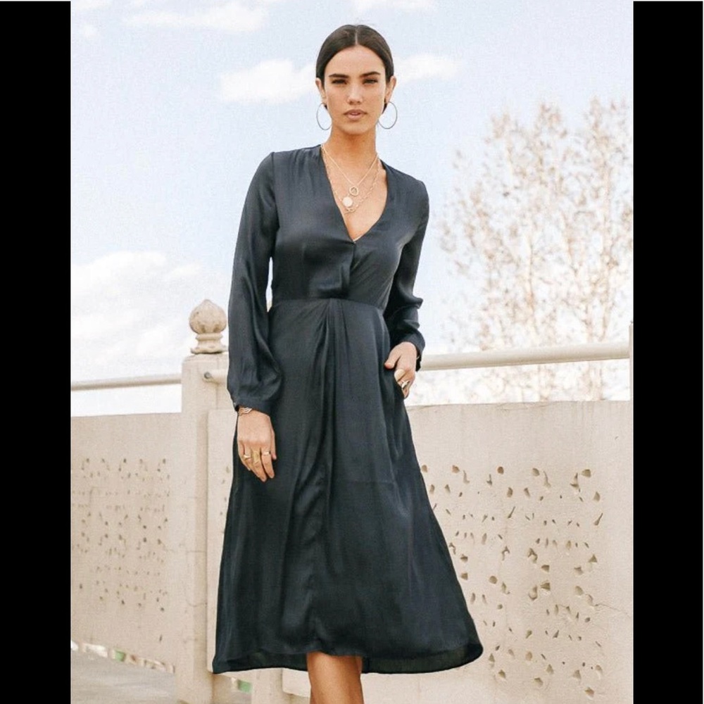 Bohme Navy Serene Twist Front Dress - Brand New!